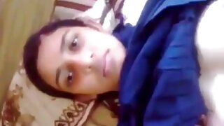 Video o lízaní a lepení (Sophie Lynx, Vanda Lust) - 2022-02-14 08:51:24